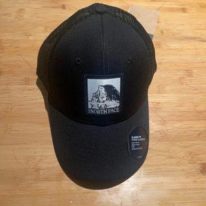The North Face Mudder Trucker Hat - Black/White